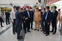 PCT TP Hà Nội Nguyễn Mạnh Quyền kiểm tra hoạt động vận tải hành khách phục vụ Tết