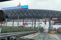 Chỉ mới hơn 50% phương tiện dán thẻ thu phí tự động không dừng