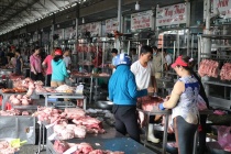 Hà Nội sẽ lấy mẫu xét nghiệm nhanh thực phẩm hàng ngày tại chợ