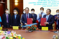 Vietnam Airlines ký kết hợp tác toàn diện với Thừa Thiên Huế và Quảng Trị