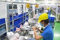 Kinh tế Việt Nam phát triển ngoạn mục, dự báo vượt chỉ tiêu tăng trưởng
