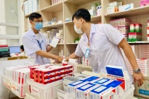 Thủ tướng yêu cầu bảo đảm thuốc, trang thiết bị y tế để phục vụ công tác khám bệnh, chữa bệnh