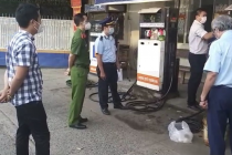 Tước giấy phép kinh doanh xuất nhập khẩu xăng dầu đối với 05 doanh nghiệp