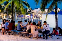 Nhịp sống sôi động tại “đại đô thị biển” Vinhomes phía Đông Hà Nội
