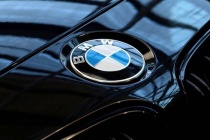 CEO BMW: Chưa ấn định ngày ngừng sản xuất xe chạy bằng xăng