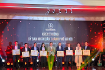 Cty Máy tính Thánh Gióng nhận bằng khen của UBND TP Hà Nội