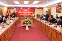 Bộ trưởng Nguyễn Mạnh Hùng chúc Tết, làm việc với TTXVN