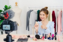 Tận dụng thương mại điện tử đưa hàng hàng Việt đến tận tay người tiêu dùng