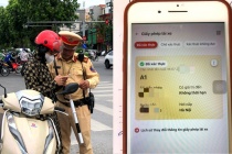 Ngày đầu Công an TP Hà Nội xử phạt bằng lái trên App VNeID 