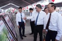 Tuần lễ trưng bày ảnh Luật gia Việt Nam với biển, đảo quê hương