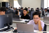 Hơn 400 thí sinh tranh tài tại vòng Khu vực Miền Trung Hội thi Tin học trẻ toàn quốc lần thứ 30