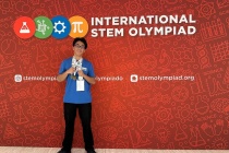 Chàng trai đa tài giành cú đúp huy chương Vàng Olympic STEM quốc tế