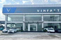 Đối tác của VinFast chuyển 11 đại lý từ bán xe xăng sang xe điện, sẽ mở sang cả nước ngoài
