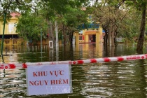 Mưa lớn, nhiều trường học ở Hà Nội và một số tỉnh tạm dừng học trực tiếp