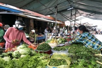 Bộ Công Thương: Cung ứng hàng hoá tới các địa phương ngập lụt khi cần