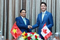 Thủ tướng Phạm Minh Chính gặp Thủ tướng Canada