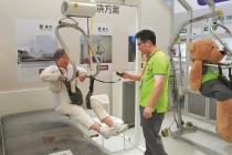 Công nghệ hỗ trợ người cao tuổi: Xu hướng tất yếu của tương lai