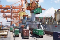 Xuất nhập khẩu 10 tháng tăng 15,8%, tốc độ tăng của doanh nghiệp trong nước nhanh hơn FDI