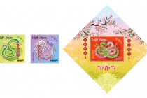 Bộ TT&TT phát hành đặc biệt Bộ tem “Tết Ất Tỵ”