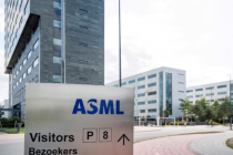 ASML không thay đổi kế hoạch kinh doanh sau chỉ thị tăng cường hạn chế xuất khẩu chip sang Trung Quốc của Mỹ