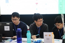 ICPC Asia Hanoi 2024: Đội Penguin Feeders của Đại học Quốc gia Singapore đang tạm dẫn đầu sau 4 tiếng tranh tài
