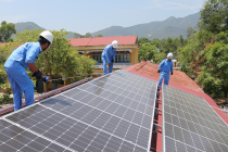 Bộ Công Thương đề xuất chính sách khuyến khích phát triển điện mặt trời mái nhà tự sản, tự tiêu