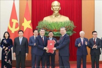 Tổng Bí thư Tô Lâm trao Quyết định về chức năng, nhiệm vụ của 13 cơ quan ban Đảng, đơn vị ở Trung ương