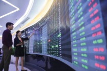 Chứng khoán năm 2025: “Bò” sẽ thắng “gấu”
