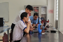 Đào tạo vi mạch bán dẫn, trí tuệ nhân tạo: Sinh viên thực học và thực hành