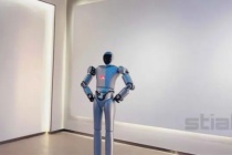 Bước ngoặt tự động hóa: Robot hình người đánh bóng siêu chính xác