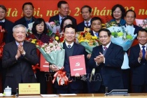 Thủ tướng Phạm Minh Chính trao quyết định thành lập 15 đảng bộ thuộc Đảng ủy Chính phủ
