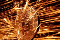 Bitcoin chùn bước sau tuyên bố lập kho dự trữ tiền điện tử của Tổng thống Donald Trump