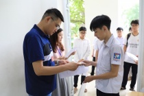 6 bước đăng ký dự thi tốt nghiệp THPT 2025 online bằng VNeID cho thí sinh tự do