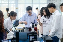 Trải 'thảm đỏ' thu hút giảng viên