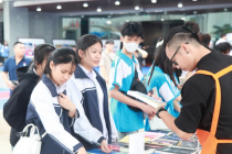 Gần 10 nghìn học sinh Thủ đô dự ngày hội gắn kết giáo dục nghề nghiệp