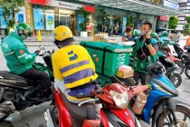 Đề xuất miễn lệ phí trước bạ, thuế VAT, ưu đãi tín dụng để chuyển 400.000 xe công nghệ chạy xăng sang xe điện