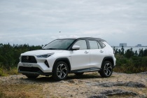 TOYOTA Việt Nam thông báo chương trình triệu hồi để kiểm tra/ sửa chữa lớp keo lót kính nóc toàn cảnh xe Yaris Cross HEV