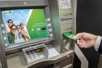 Thẻ ATM từ chính thức bị “khóa cửa” từ ngày 1-7-2025