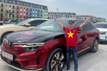 Sử dụng 2 đời VinFast VF 8, chủ xe Hải Phòng chia sẻ: “Sống ở nơi có nhiều xe container, tôi hiểu được giá trị của một chiếc xe mạnh”