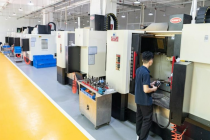 Ép phun nhanh - tối ưu hóa trong sản xuất đèn hậu ô tô