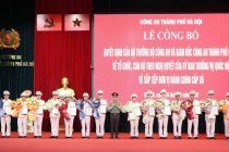 Hà Nội ra mắt lực lượng Công an 126 xã, phường mới: Tinh gọn, hiệu quả, gần dân