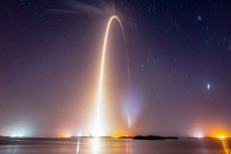 SpaceX tiếp tục phóng thêm 52 vệ tinh Starlink sau sự cố gián đoạn toàn cầu