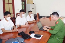 Triệu tập 3 nam thanh niên dàn dựng clip nóng để câu like trên mạng xã hội
