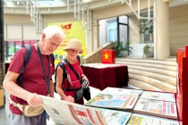 Hơn 400 tư liệu sách, báo tái hiện chặng đường 80 năm hào hùng của dân tộc