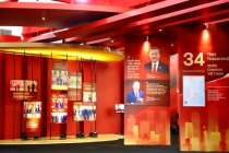 Triển lãm 95 năm Cờ Đảng soi đường: Tái hiện những mốc son chói lọi của Đảng qua 95 năm lãnh đạo Cách mạng Việt Nam bằng công nghệ hiện đại