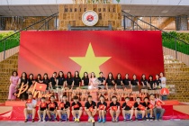 Rạng rỡ ngày khai giảng ở Marice Curie: “Đất nước của những người con gái, con trai, đẹp như hoa hồng, cứng hơn sắt thép”