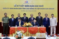 Cao Bằng ký kết hợp tác với Tập đoàn Sun Group phát triển Khu du lịch thác Bản Giốc