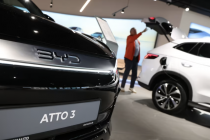 Warren Buffett thoái hết vốn khỏi hãng xe điện Trung Quốc BYD sau khi lãi gấp 40 lần