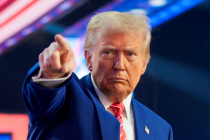 Tổng thống Trump tuyên bố áp thuế quan 100% lên phim sản xuất ở nước ngoài