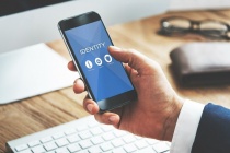 Anh siết nhập cư bằng định danh số bắt buộc